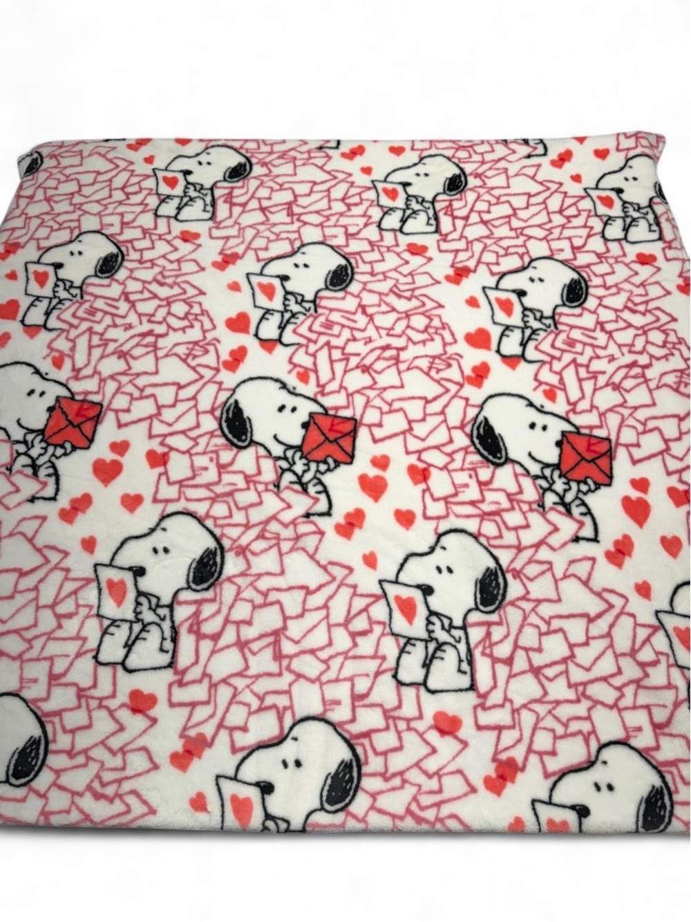 Peanuts Snoopy Love Letters Hearts Plush Throw Blanket 39x50